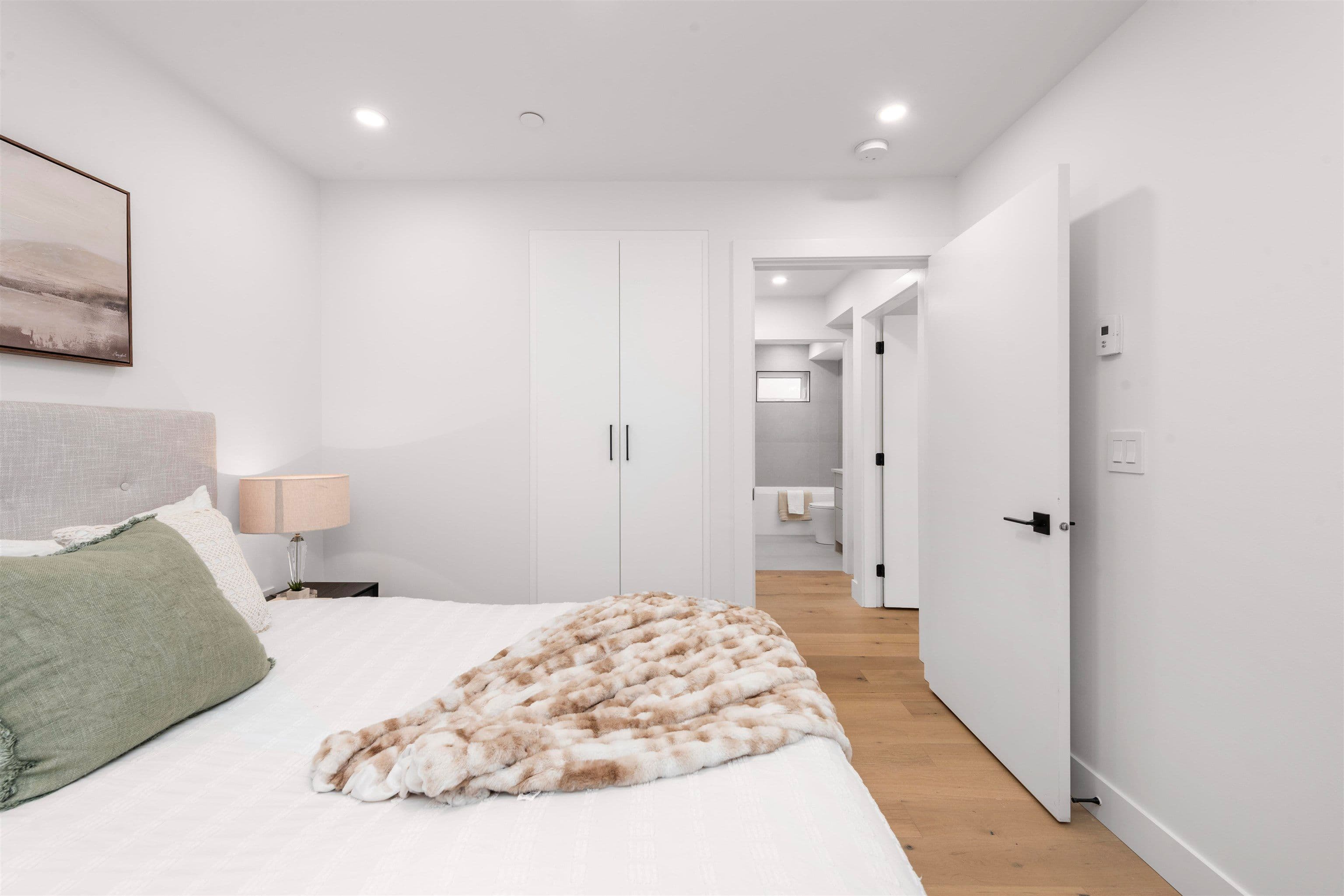 Property photo fd2f5b55-62f6-4392-8008-a8b72f66d7a6