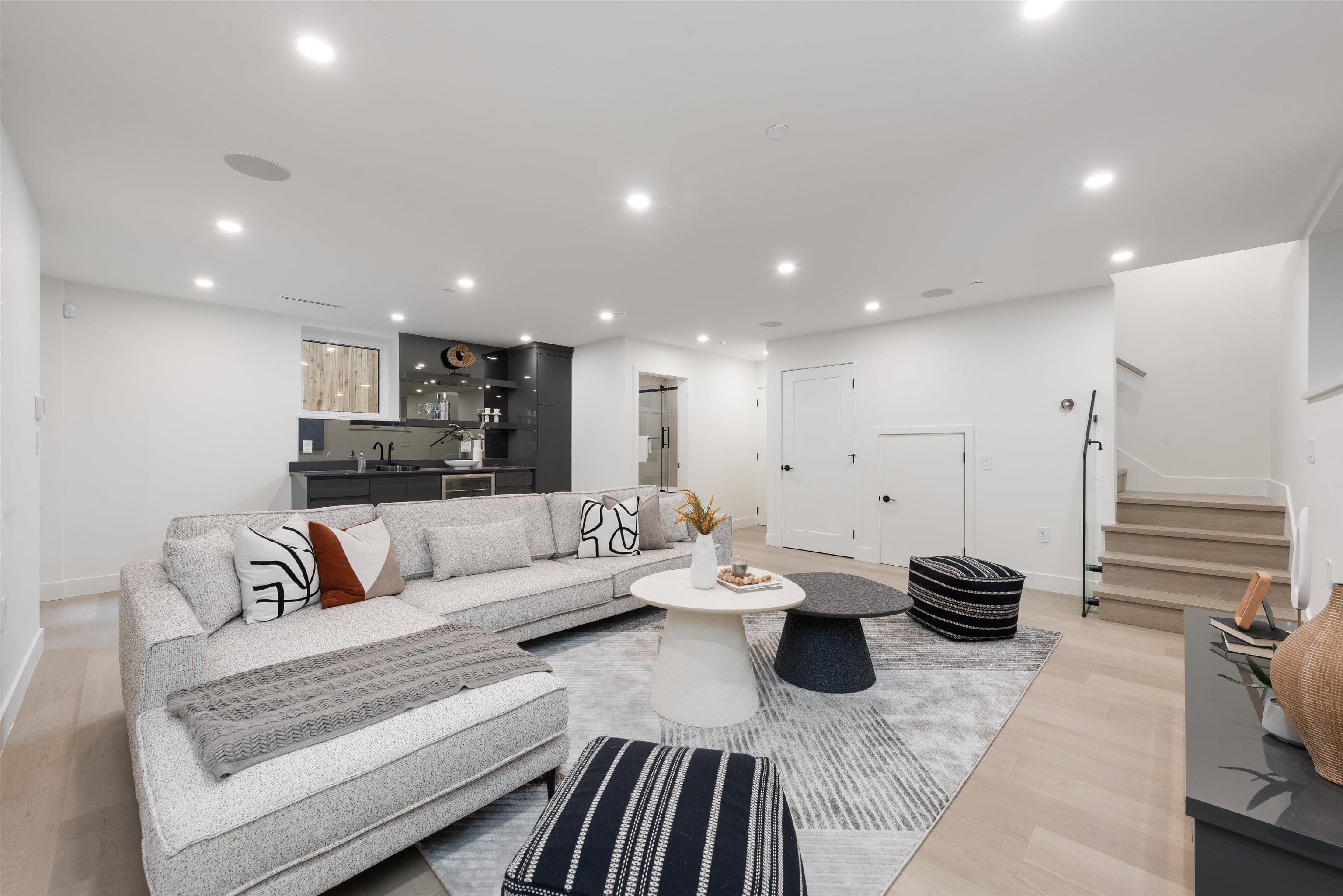 Property photo 8032ab9b-eef6-477e-a2a7-3cd1f84a5f18