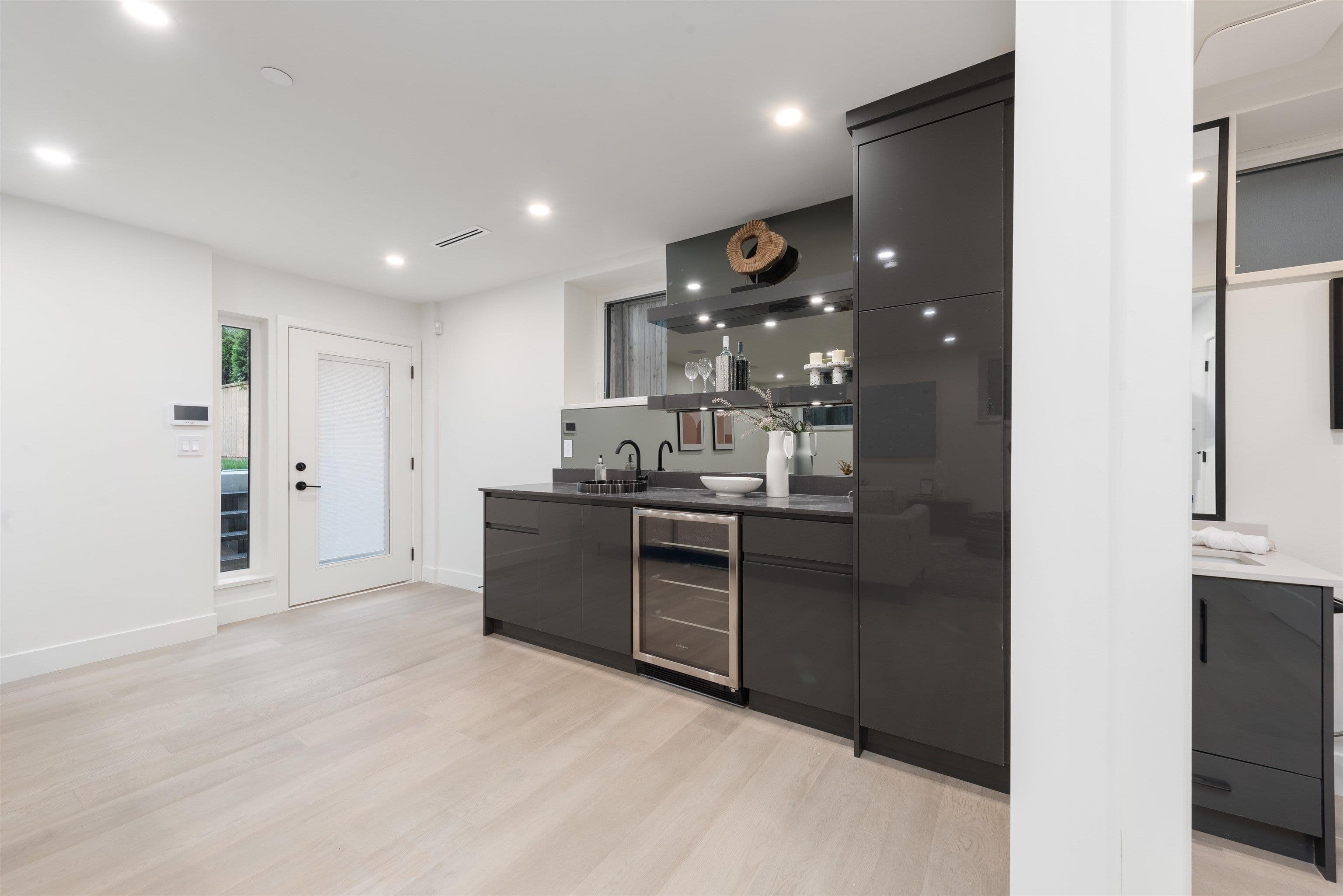 Property photo 29eb16ea-4172-4ca8-8e58-4313091c54e1
